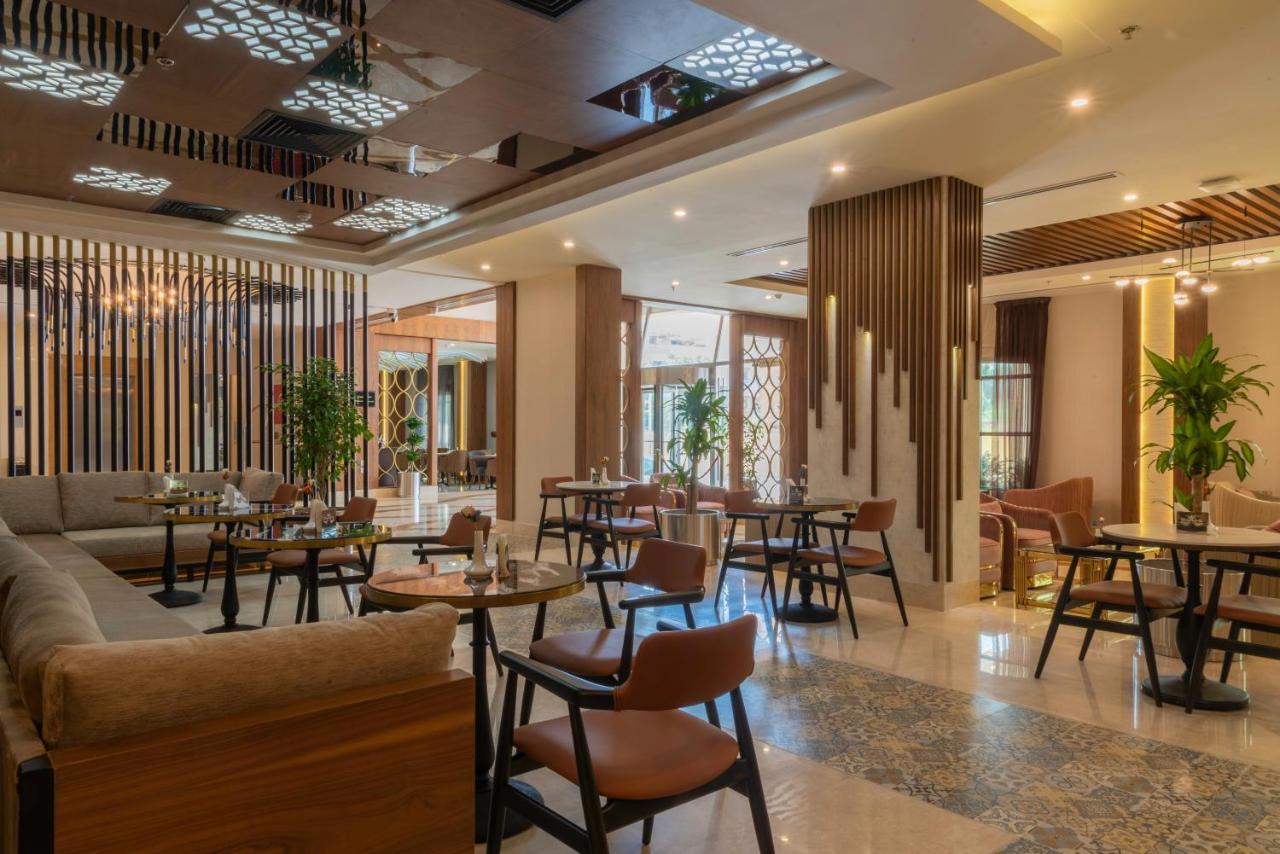 Sunday Emerald Hotel Jeddah Bagian luar foto