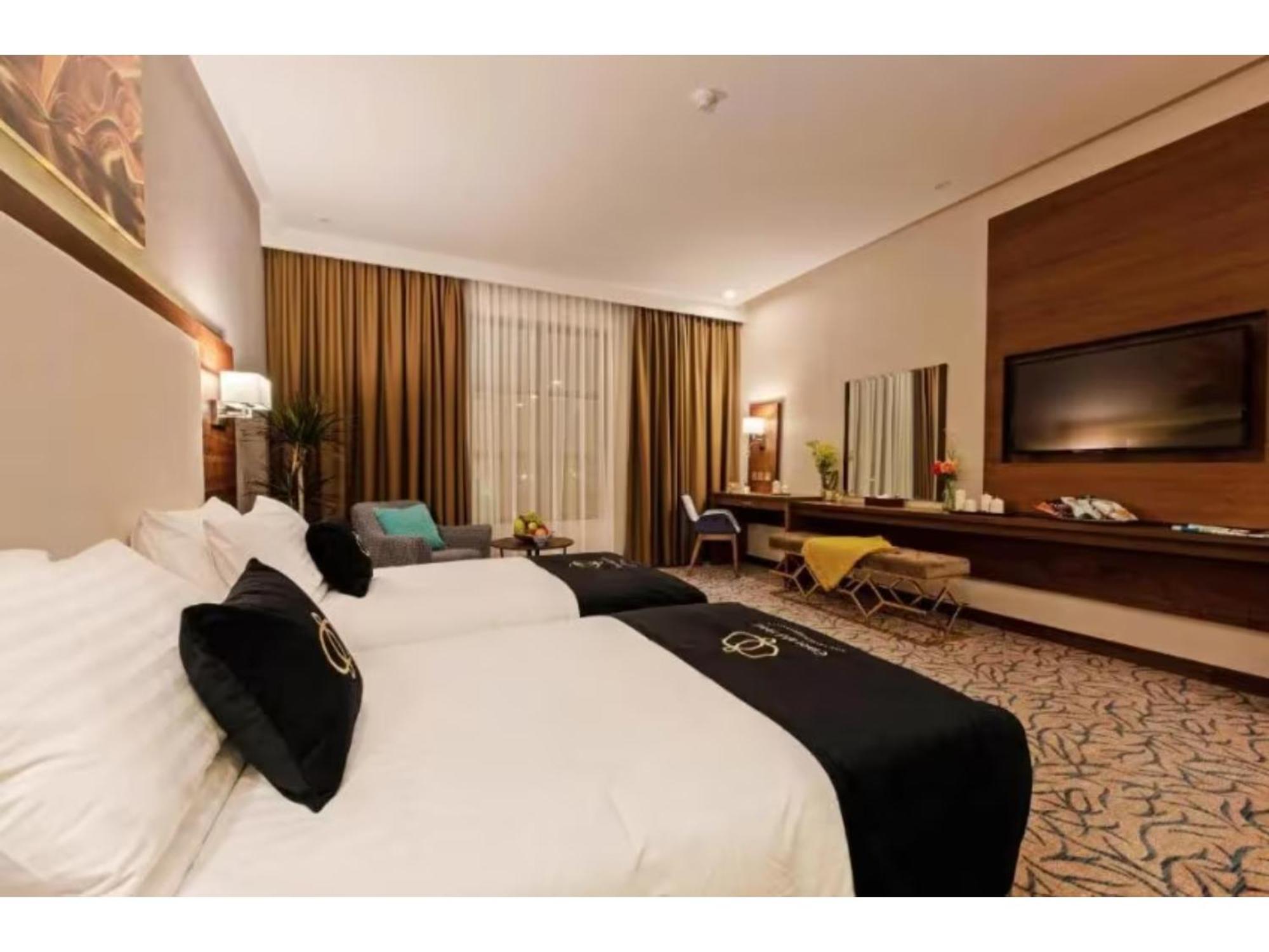 Sunday Emerald Hotel Jeddah Bagian luar foto