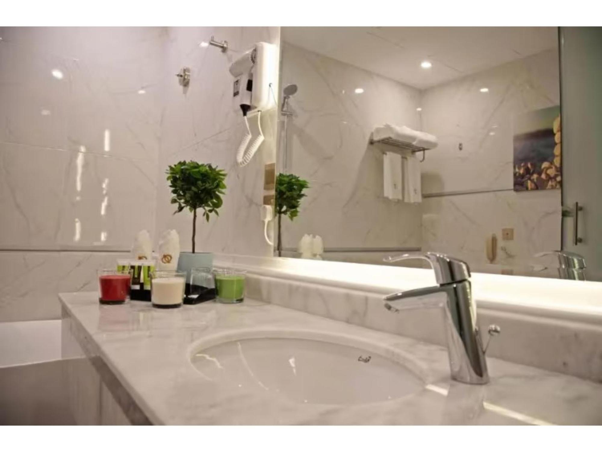 Sunday Emerald Hotel Jeddah Bagian luar foto