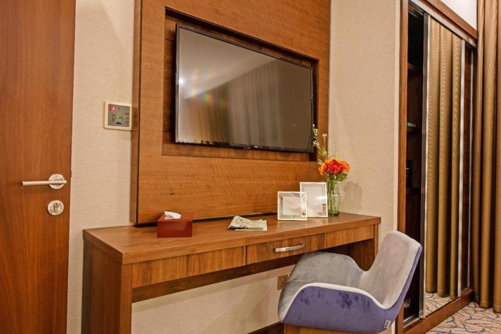 Sunday Emerald Hotel Jeddah Bagian luar foto